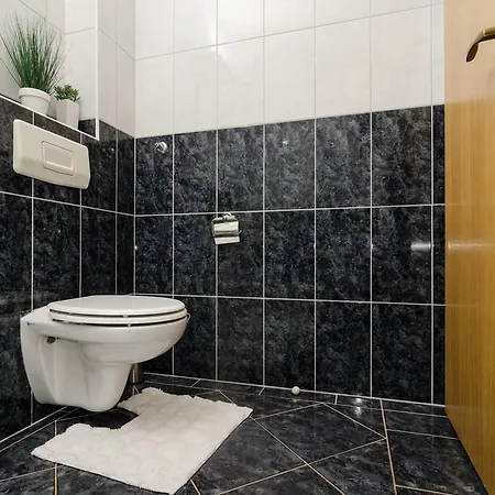 Estrella Apartment *